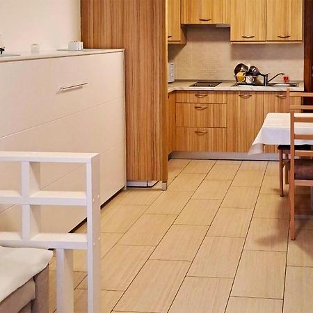 Cozy Apartment In Crikvenica With Kitchen Zewnętrze zdjęcie